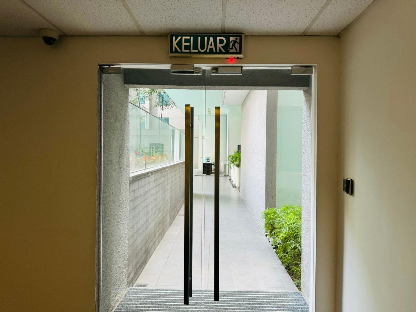 Summer Suites Klcc By Homestay Kuala Lumpur Exterior photo
