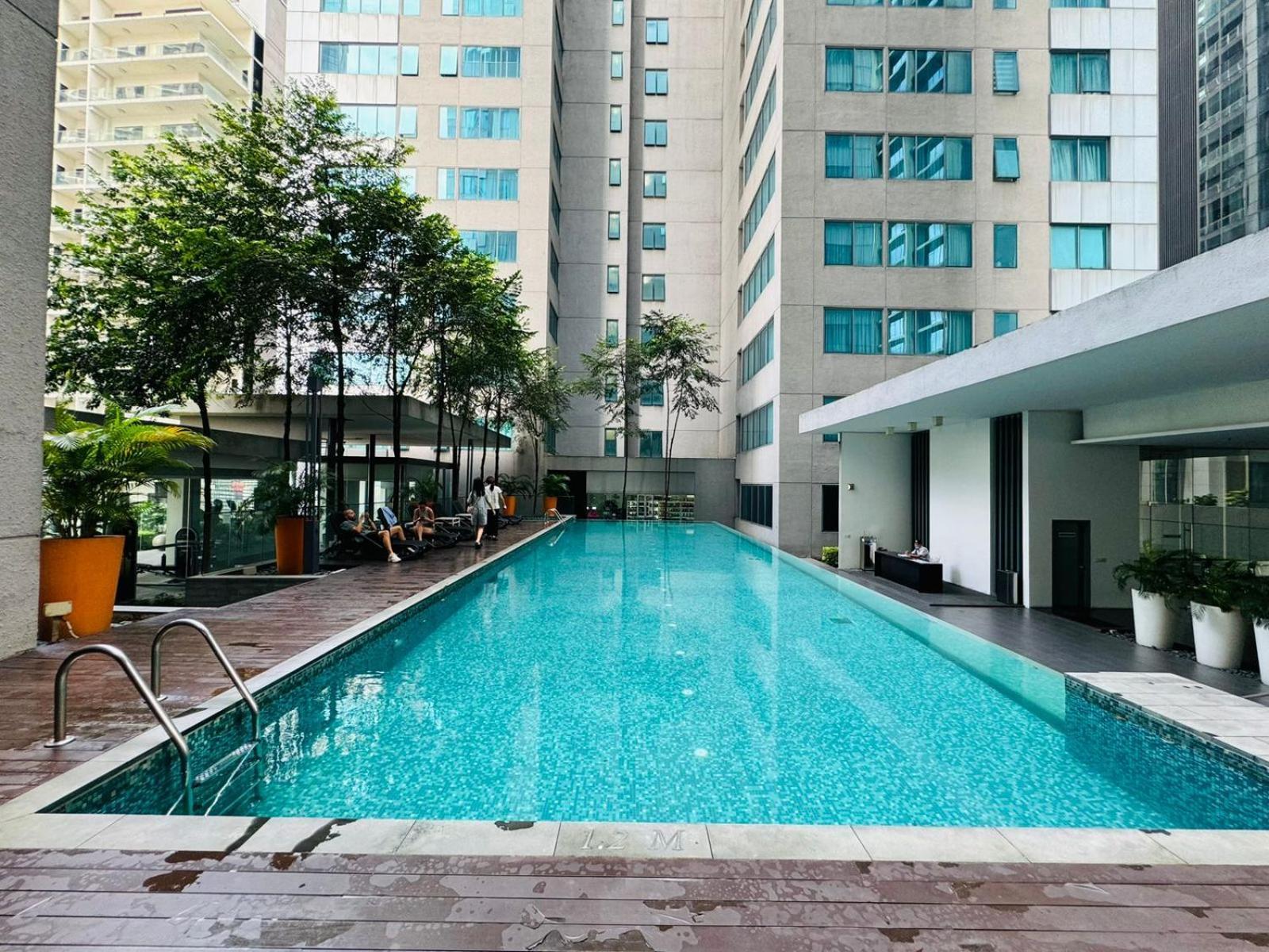 Summer Suites Klcc By Homestay Kuala Lumpur Exterior photo