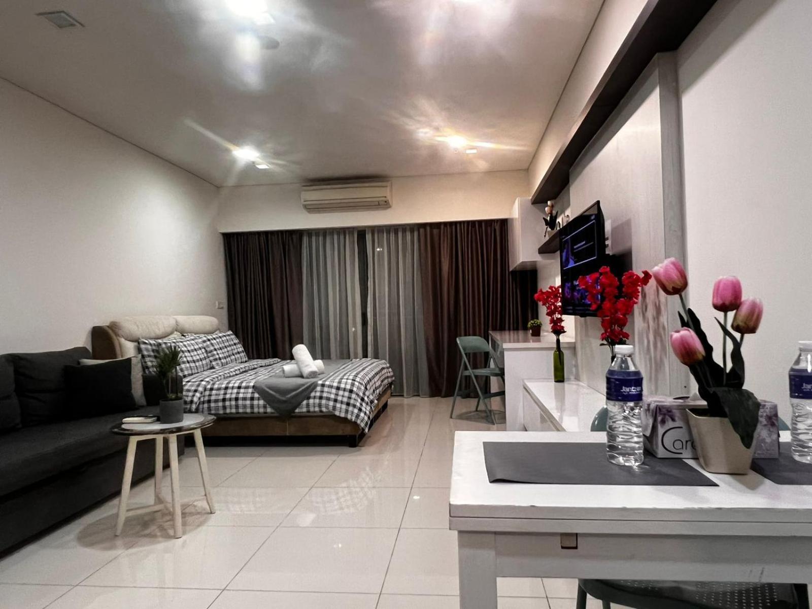Summer Suites Klcc By Homestay Kuala Lumpur Exterior photo