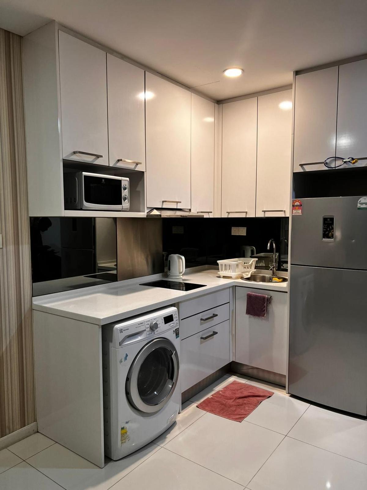 Summer Suites Klcc By Homestay Kuala Lumpur Exterior photo