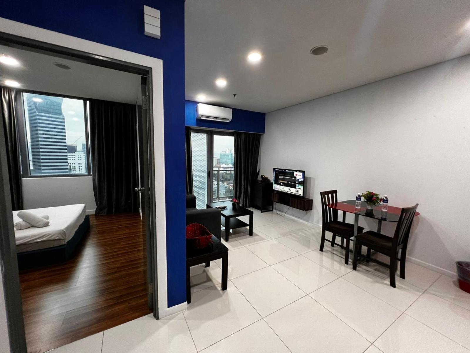 Summer Suites Klcc By Homestay Kuala Lumpur Exterior photo