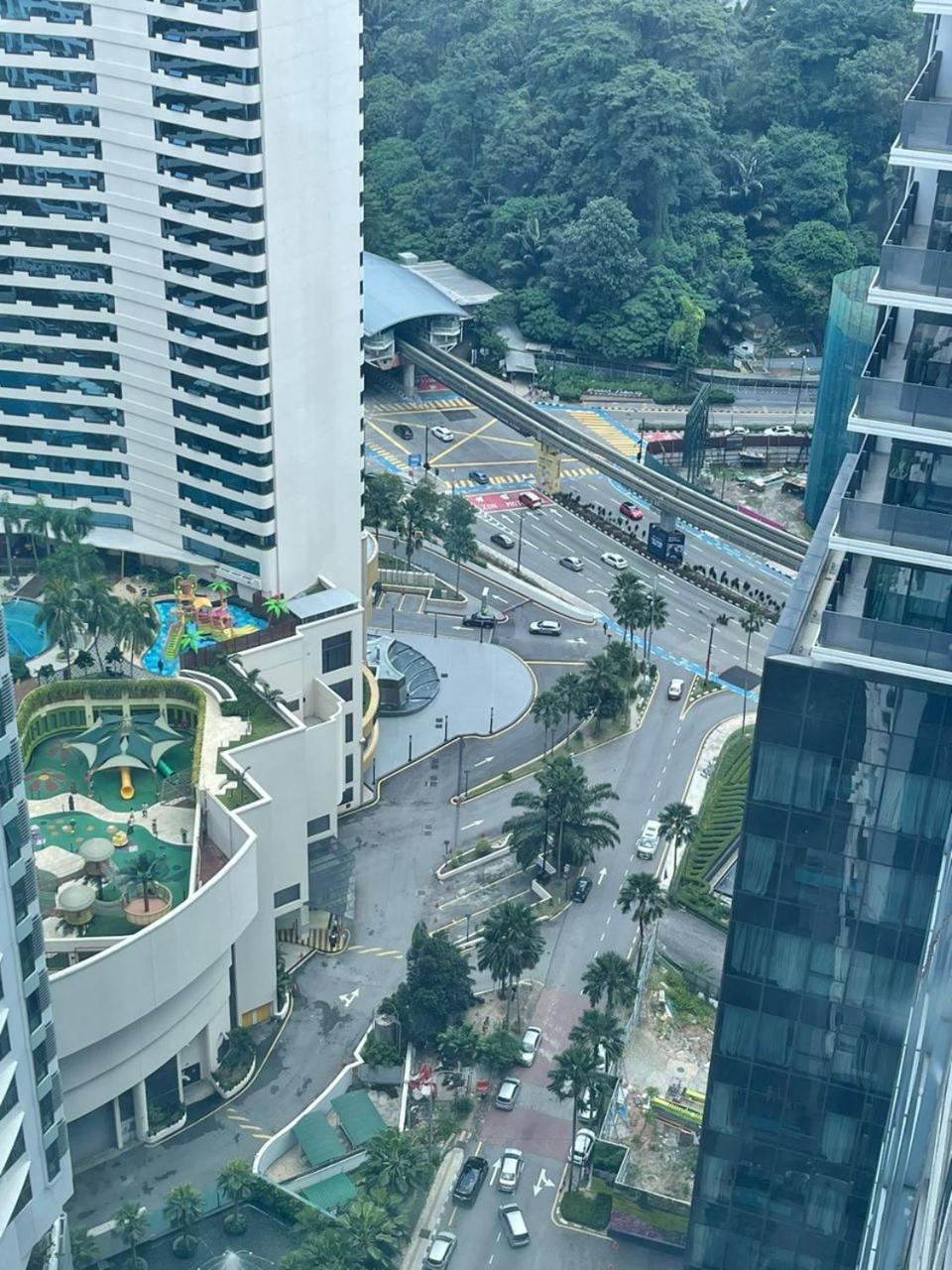 Summer Suites Klcc By Homestay Kuala Lumpur Exterior photo